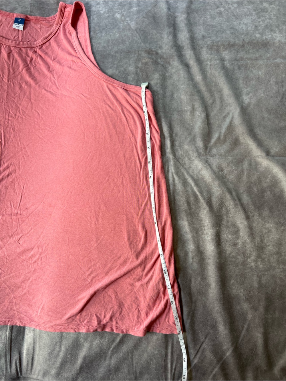 3 piece bundle of Old Navy tank tops - Picture 14 of 16